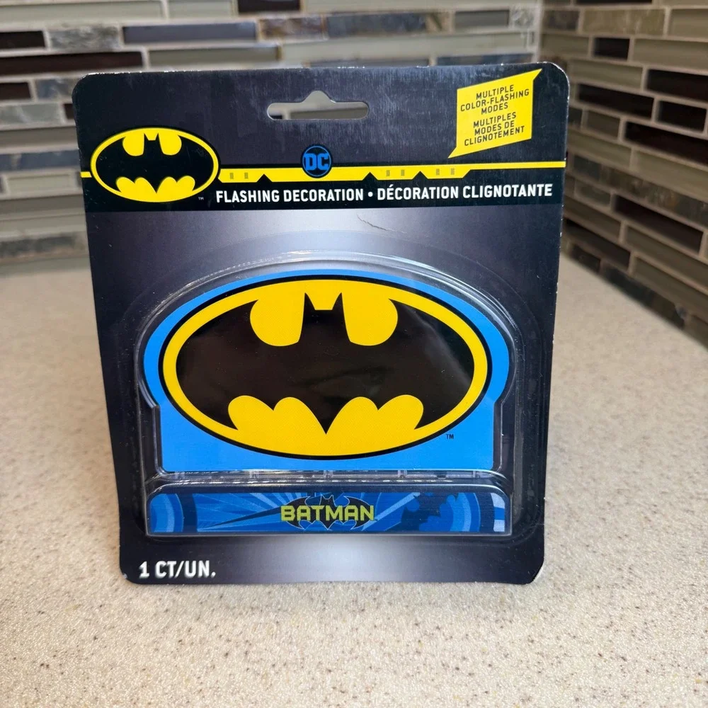 DC Comics Batman Flashing Decoration Cake Topper Unique Party 49952 LED Light Up